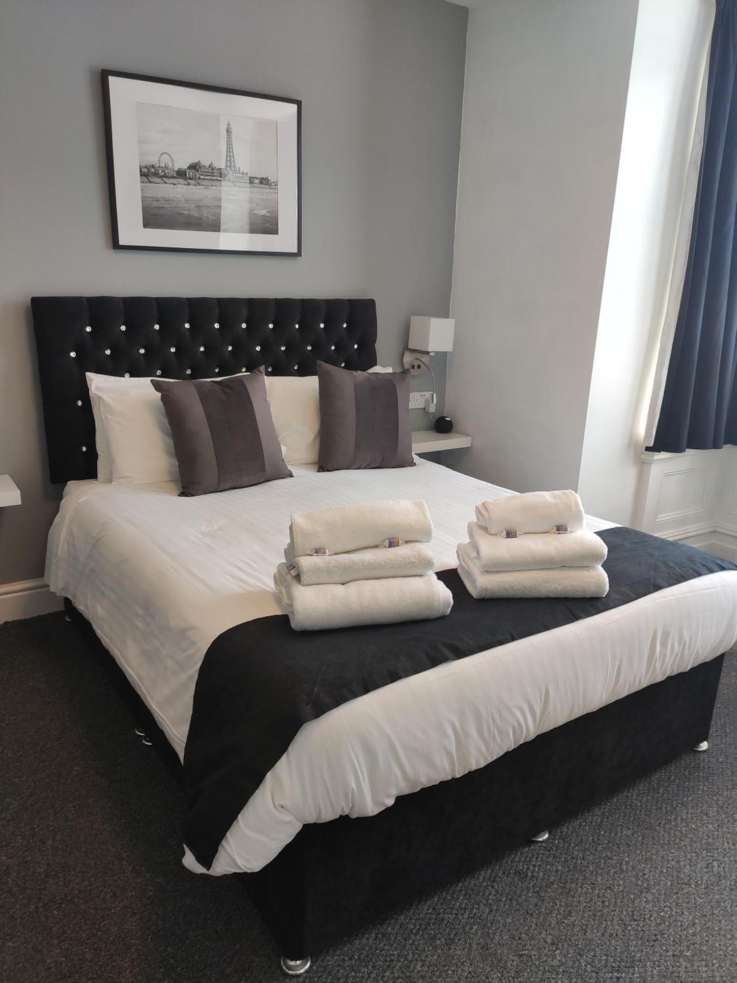 Q - Accommodation Blackpool Exterior foto